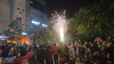 Indian Cricket Fans Celebration In Streets: टी20 विश्व कप के खिताब जीतने के बाद देश के अलग- अलग हिस्सों में फैंस ने फोड़े पटाखें, नाचते गातें हुए मनाया जश्न, सड़को पर लगी लंबी जाम, देखें वीडियो