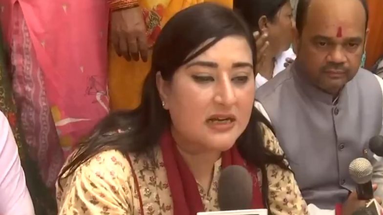 BJP MP Bansuri Swaraj Protest: दिल्ली की पानी की समस्या प्राकुतिक नहीं, बनावटी संकट है, जो आम आदमी पार्टी ने बनाया है, बीजेपी सांसद बांसुरी स्वराज का निशाना-Video