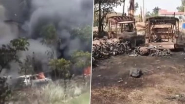 Fire In Jharkhand Police Picket: झारखंड के लोहरदगा पुलिस पिकेट के 70 वाहनों में लगी आग, गाड़ियां जलकर हुई खाक-Video