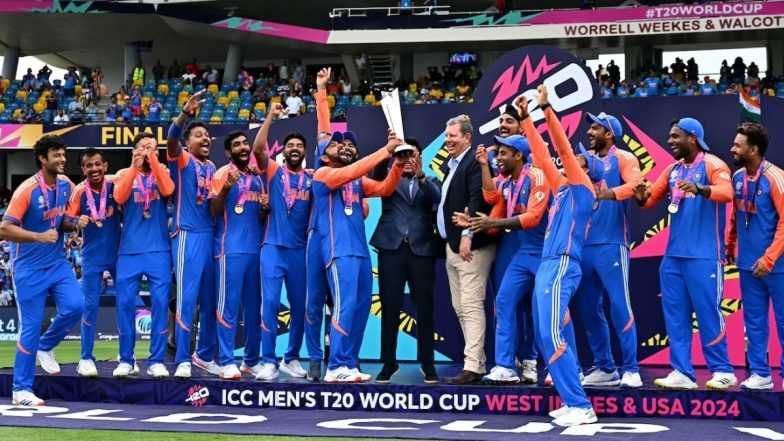 Team India Victory Parade Live Streaming: मुंबई की सड़कों पर नजर आएगा फैंस का सैलाब, जानें कब, कहां और कैसे देखें टीम इंडिया की टी20 वर्ल्ड कप विजय परेड; यहां देखें भारतीय टीम का पूरा कार्यक्रम