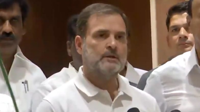 Rahul Gandhi In Tamil Nadu: कांग्रेस नेता राहुल गांधी ने तमिलनाडु के पूर्व सीएम दिवंगत करुणानिधि की जयंती पर उन्हें श्रद्धांजली दी, कहा - उन्होंने तमिल लोगों की संस्कृति और भाषा की रक्षा की - Video