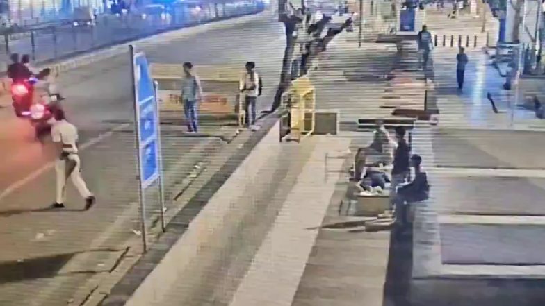 Bike Stunt Video: दिल्ली में स्टंटबाजों पर गिरी गाज! पुलिस ने 7 बाइक जब्त कीं, FIR दर्ज