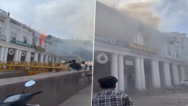 Delhi Fire Video: दिल्ली के कनॉट प्लेस में मिस्ट्री रूम में लगी आग, अंदर फंसे एक व्यक्ति को दमकलकर्मियों ने बचाया