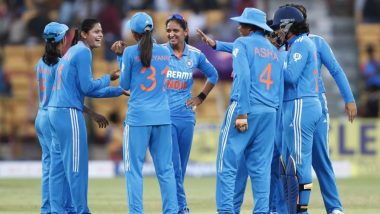 IND-W vs SA-W 3rd ODI: टीम इंडिया ने साउथ अफ्रीका को महज 215 रन पर रोका, गेंदबाजों ने बिखेरा जलवा