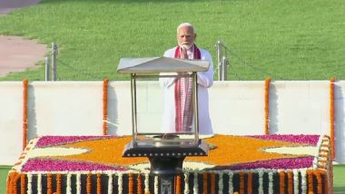 PM MODI VIDEO: शपथ से पहले नरेंद्र मोदी ने महात्मा गांधी को अर्पित की पुष्पांजलि, वॉर मेमोरियल में शहीदों को दी श्रद्धांजलि