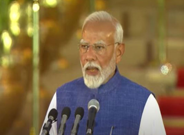 Modi Cabinet 3.0: नरेंद्र मोदी अपने 71 मंत्रियों के साथ तीसरी बार ली PM पद की शपथ, जातिगत समीकरण के हिसाब से ऐसा है प्रधानमंत्री का नया मंत्रिमंडल