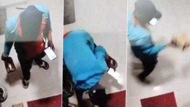 Viral Video: बेंगलुरु में जोमैटो डिलीवरी बॉय ने चुराया खाने का पैकेट, सीसीटीवी वीडियो सामने आने के बाद कंपनी ने मांगी माफी