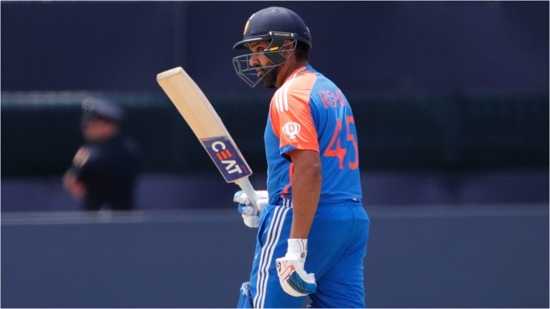 Rohit Sharma Smashes 4 Sixes in One Over: रोहित शर्मा ने मिशेल स्टार्क के एक ओवर में लगाए 4 छक्के, ऑस्ट्रेलियाई पेसर ने टी20ई में डाला अपना सबसे महंगा ओवर