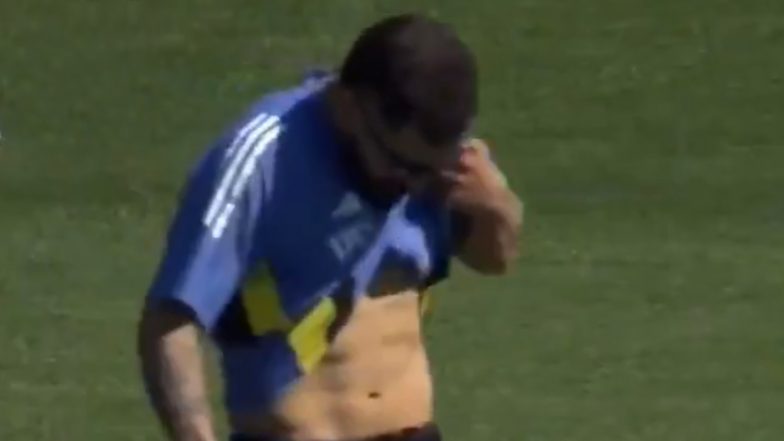 Virat Kohli Flaunts Six-Pack Abs: टी20 विश्व कप से पहले प्रैक्टिस सेशन के दौरान विराट कोहली ने दिखाया सिक्स-पैक एब्स, देखें वीडियो