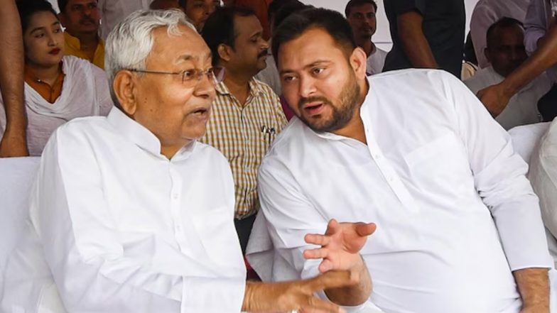एक ही फ्लाइट से दिल्ली आ रहे नीतीश और तेजस्वी, कहीं बन न जाए टीम? NDA-INDIA की बढ़ी धड़कन