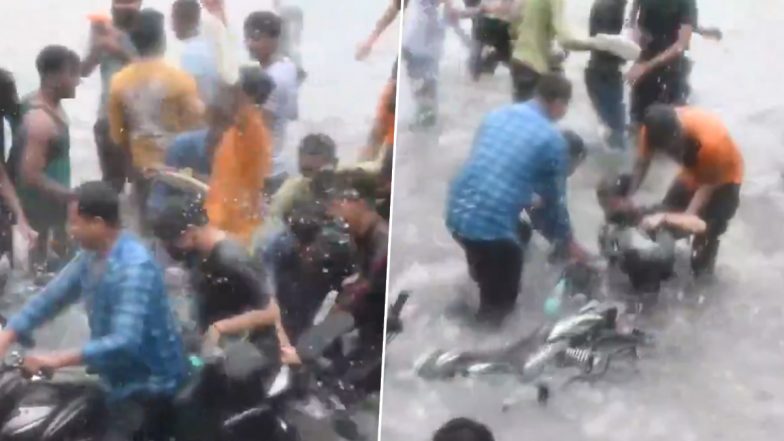 Video: बारिश के बीच बाइक पर सवार महिला के साथ हुडदंग मचा रहे लड़कों की बदतमीजी, लखनऊ के गोमतीनगर की घटना का वीडियो वायरल