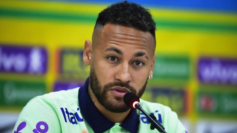 Neymar Jr Pick Better Player:&nbsp;नेमार जूनियर ने रैपिड फायर&nbsp;में बताया क्रिस्टियानो रोनाल्डो&nbsp;और लियोनेल मेस्सी&nbsp;में से कौन&nbsp;बढ़िया फुटबॉल खिलाड़ी, देखें&nbsp;वीडियो