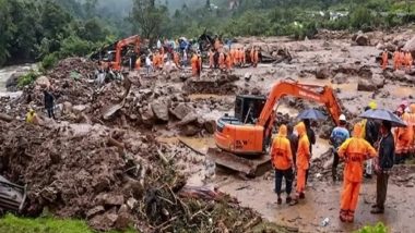 Wayanad Landslide Update: फंसे हुए पीड़ितों को निकालने के लिए भारी मशीनरी की जरूरत- बचावकर्मी