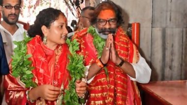 Hemant Soren & Wife Kalpana Soren Visits Varanasi: झारखंड के सीएम हेमंत सोरेन ने पत्नी कल्पना के साथ किया बाबा विश्वनाथ का दर्शन-पूजन