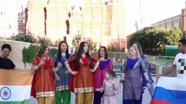 Russian Women Dancing For PM Modi: रूस दौरे पर पीएम मोदी, स्वागत के लिए मॉस्को में पंजाबी पोशाक पहनी रूसी महिलाओं ने किया भांगड़ा- VIDEO