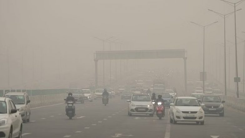 Delhi-NCR Pollution: दिल्ली और एनसीआर में फिर सांस लेना हुआ दूभर, वायु प्रदूषण का स्तर बढ़ने पर GRAP-3 लागू