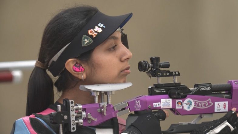 Shooting at Paris Olympics 2024: रमिता जिंदल ने 10 मीटर एयर राइफल महिला शूटिंग के फाइनल में की क्वालीफाई, एलीवेनिल वलारिवान के हाथ लगी निराशा