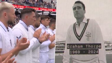 England Cricketers Wear Black Armbands: श्रीलंका के खिलाफ पहले टेस्ट में काली पट्टी बांधकर क्यों खेल रही इंग्लैंड क्रिकेट टीम के खिलाड़ी? वीडियो में समझें क्या है पूरा माजरा