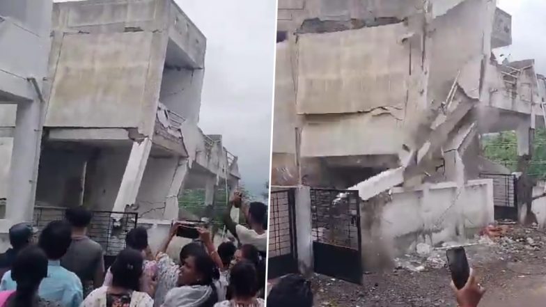 Video: बारिश के कारण भरभराकर गिरा दो माले का घर, गिरने से पहले ही बाहर आ गए थे सभी लोग, भुसावल की घटना