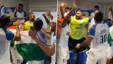 Indian Hockey Players Dance in Dressing Room: ब्रोंज मेडल जीतने के बाद ड्रेसिंग रूम में डांस से मफिल लूटें भारतीय हॉकी खिलाड़ी, पीआर श्रीजेश के मूव के कायल हुए फैंस, देखें वीडियो