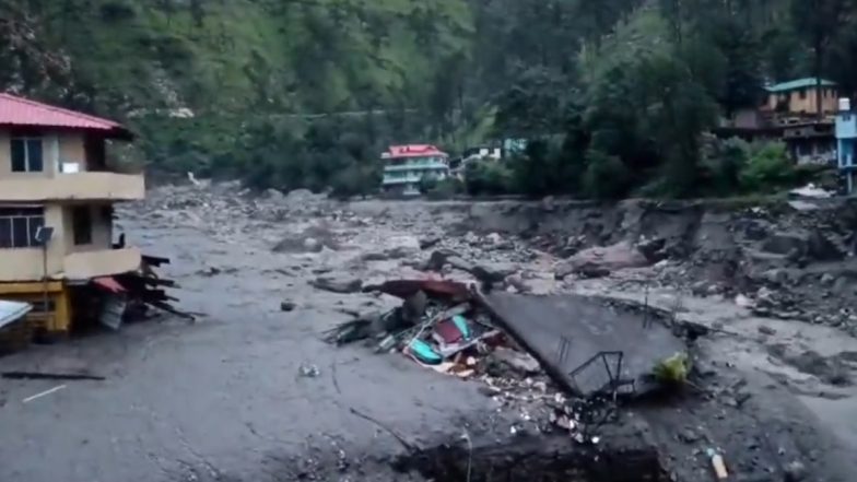 हिमाचल प्रदेश में बादल फटने से जान गंवाने वालों की संख्या हुई 14, करीब 40 लोग अब भी लापता