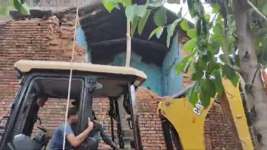 MP Temple Wall Collapse Video: मध्य प्रदेश में बड़ा हादसा, सागर के शाहपुर में मंदिर की दीवार गिरने से 8 बच्चों की मौत