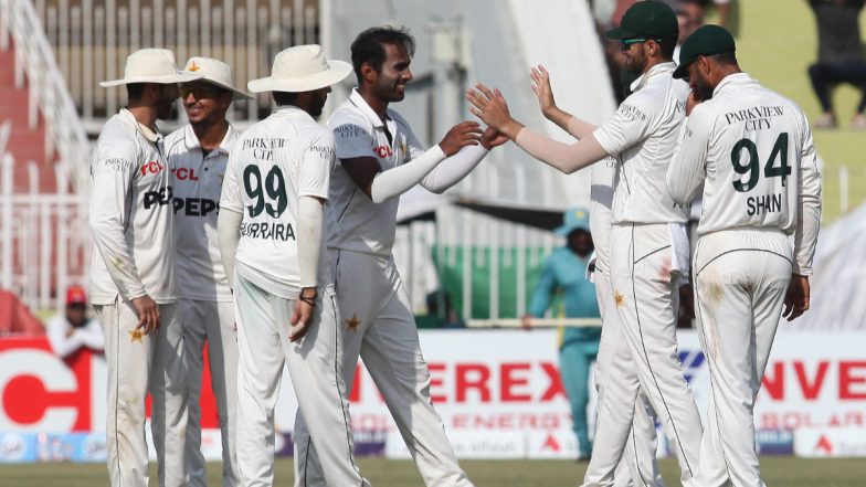 Free Entry for Students at Rawalpindi Cricket Stadium: पाकिस्तान बनाम बांग्लादेश दूसरे टेस्ट के लिए रावलपिंडी क्रिकेट स्टेडियम में छात्रों को मिलेगी फ्री इंट्री, PCB ने की घोषणा