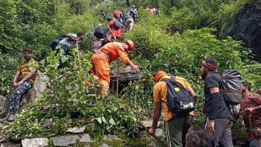 Kedarnath: केदारनाथ मार्ग पर फंसे यात्रियों का रेस्क्यू जारी, 2,300 से अधिक लोगों को बचाया गया