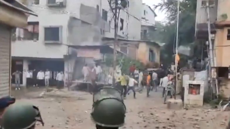 Nashik: बांग्लादेशी हिंदुओं पर हिंसा के खिलाफ बंद के दौरान नासिक में झड़प, कई पुलिसकर्मी घायल; भद्रकाली इलाके में लगा कर्फ्यू