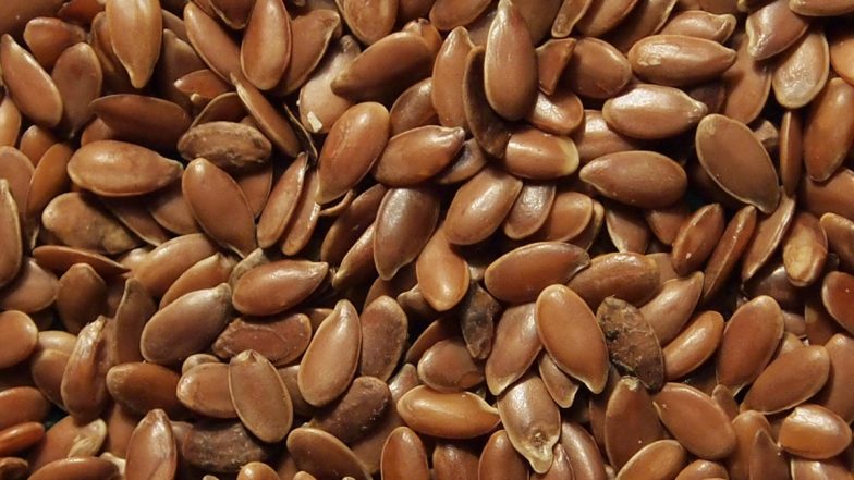 Health Benefits of Flax Seeds: सेहत के लिए बेहद गुणकारी हैं फ्लैक्स सीड्स, जानें इसके बेनिफिट्स