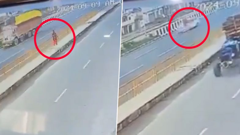 Amroha Hit-and-Run: अमरोहा में तेज रफ्तार कार ने महिला को टक्कर मारी और घसीट ले गई, सामने आया घटना का भयावह VDEO