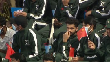 Pakistan Hockey Players With Chinese Flags: भारत के खिलाफ एशियन चैंपियंस ट्रॉफी फाइनल मैच में पाकिस्तानी हॉकी खिलाड़ियों ने चीनी झंडे लहरा कर चीन को किया सपोर्ट, देखें वायरल तस्वीरें