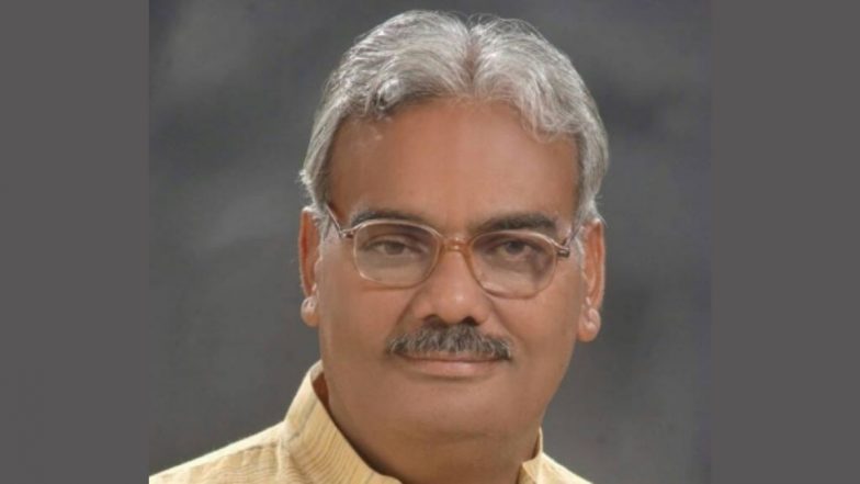 Rajasthan: 'ऐसी किताबों को जला देंगे, जिसमें...', राजस्थान के शिक्षा मंत्री का ऐलान, अब स्कूलों में अकबर को नहीं पढ़ाया जाएगा 'महान'