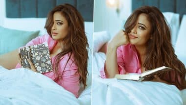 Shweta Tiwari ने पिंक रिलैक्स शर्ट में शेयर की स्टनिंग तस्वीरें, एक्ट्रेस की हॉटनेस ने बढ़ाया सोशल मीडिया का तापमान (View Pics)