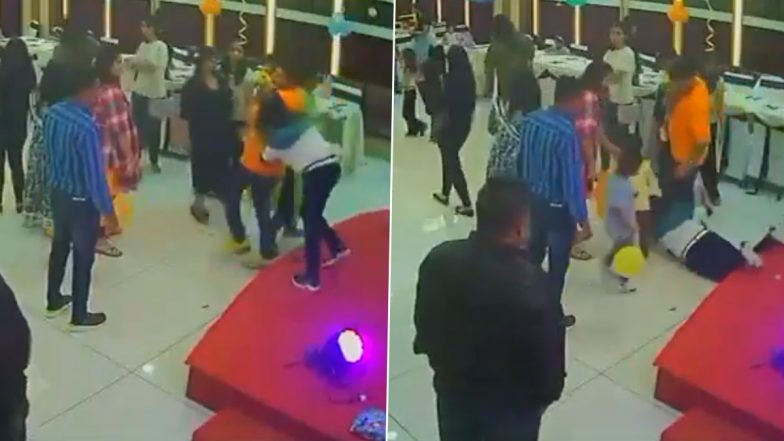Video: खुशियां मातम में बदली! बेटे की बर्थडे पार्टी में मां को आया अचानक हार्ट अटैक, परिजनों के सामने हुई मौत, गुजरात के वलसाड का वीडियो आया सामने