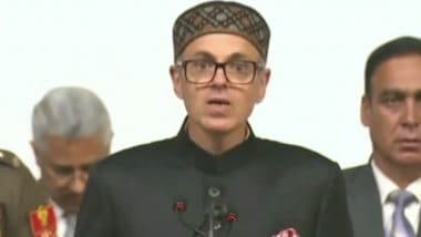 Omar Abdullah Oath Taking Ceremony: उमर अब्दुल्ला ने ली जम्मू और कश्मीर के मुख्यमंत्री पद की शपथ, समारोह में इंडिया गठबंधन के दिग्गज नेता हुए शामिल (Watch Video)