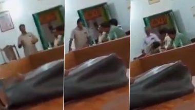 Heart Attack Video: बलिया में अपनी बात रखे हुए किसान को आया हार्ट अटैक, कार्यक्रम में ही हुई मौत, घटना सीसीटीवी में कैद