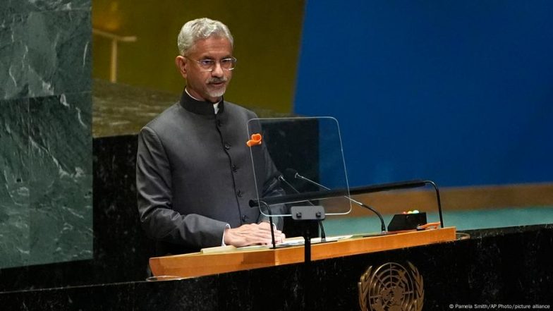 एससीओ बैठक में शामिल होने इस्लामाबाद पहुंचे जयशंकर