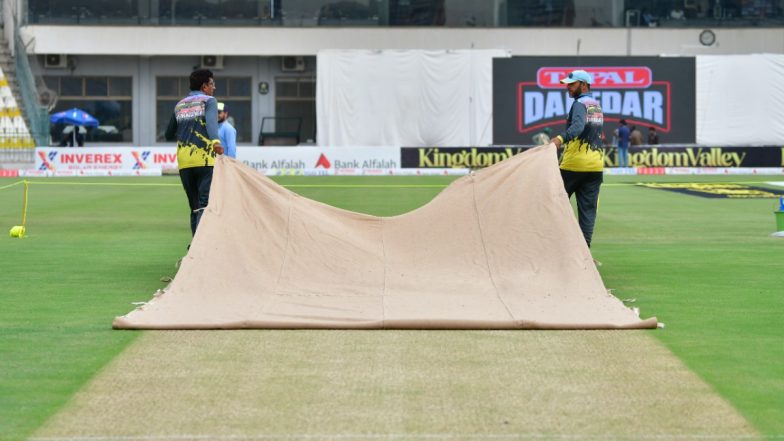 PAK vs WI&nbsp;1st Test 2025 Toss Delayed:&nbsp;मुल्तान क्रिकेट स्टेडियम में खराब मौसम के कारण पाकिस्तान बनाम वेस्टइंडीज पहले टेस्ट के टॉस में देरी