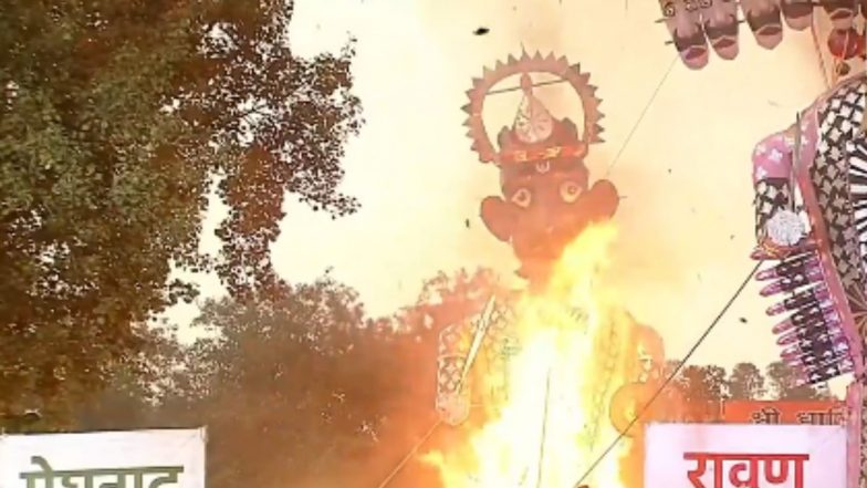 VIDEO: देशभर मे धूमधाम से मनाया जा रहा दशहरा, सभी राज्यों में हुआ 'रावण दहन'; बुराई पर अच्छाई की जीत का मना जश्न