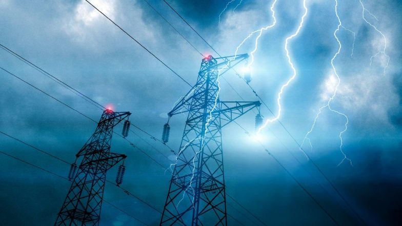Bengaluru Power Cut: BESCOM के ऐलान के बाद बेंगलुरु में बिजली कटौती, 18 फरवरी तक कई इलाकों में 8 घंटे तक छाया रहेगा अंधेरा, यहां देखें टाइम और प्रभावित इलाकों की लिस्ट