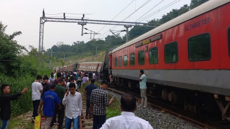 Breaking: असम में अगरतला लोकमान्य तिलक एक्सप्रेस पटरी से उतरी, कोई हताहत नहीं