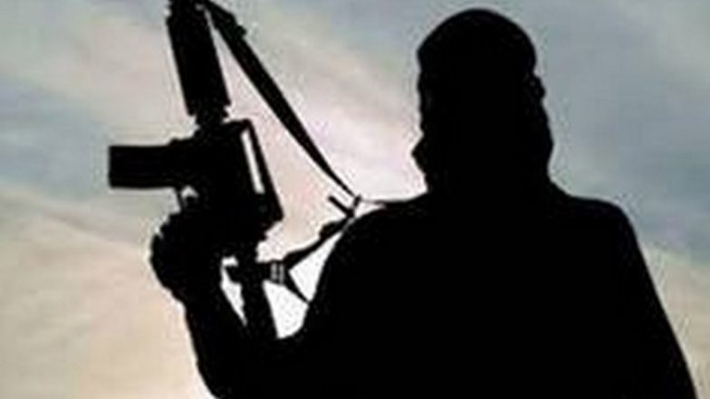 भारत में बॉर्डर पर बंकरों की हो रही साफ-सफाई, फायरिंग के दौरान अब ग्रामीणों को नहीं छोड़ना पड़ता अपना गांव