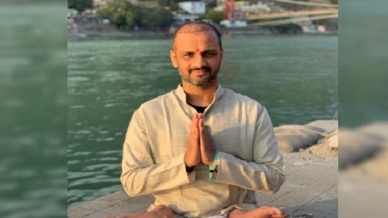 Yoga Guru Sharath Jois Death: दिग्गज योग गुरु शरथ जोइस का हार्ट अटैक से निधन, सेमिनार में हाइकिंग ट्रेल के दौरान तोड़ा दम