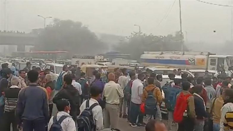 Delhi DTC Bus Strike: दिल्ली की सड़कों पर कब दौड़ेंगी डीटीसी बसें? हड़ताल के बीच आई राहत भरी खबर (Watch Video)
