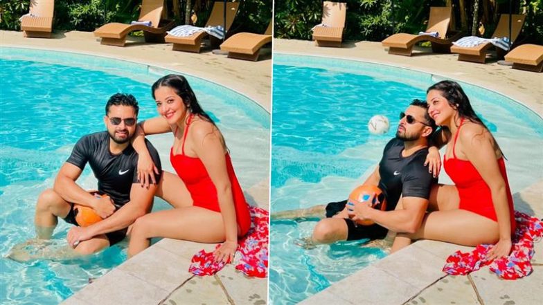 Monalisa ने रेड मोनकिनी में गिराई बिजली, एक्ट्रेस ने पति के साथ स्विमिंग पूल में दिए पोज (View Pics)