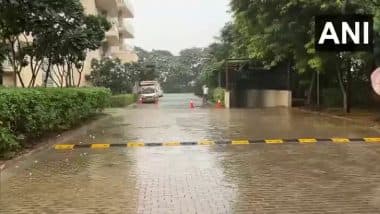 Gurgaon Artificial Rain Video: गुरुग्राम में हुई आर्टिफिशियल बारिश! प्रदूषण पर काबू पाने के लिए कृत्रिम वर्षा का प्रयोग, देखें वीडियो