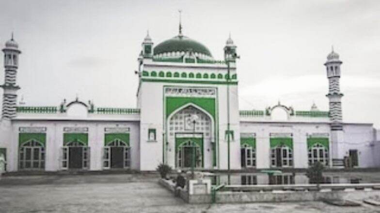 Sambhal Jama Masjid Survey Row: рд╕рдВрднрд▓ рдЬрд╛рдорд╛ рдорд╕реНрдЬрд┐рдж рдХрд╛ рдлрд┐рд░ рд╕реЗ рд╕рд░реНрд╡реЗ рд╣реЛрдЧрд╛ рдпрд╛ рдирд╣реАрдВ? рдЗрд▓рд╛рд╣рд╛рдмрд╛рдж HC рдЖрдЬ рд╕реБрдирд╛рдПрдЧрд╛ рдЕрдкрдирд╛ рдлреИрд╕рд▓рд╛