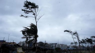 Cyclone Fengal: आ रहा है चक्रवात फेंगल, चेन्नई एयरपोर्ट पर 13 फ्लाइट कैंसिल; तमिलनाडु और पुडुचेरी में रेड अलर्ट