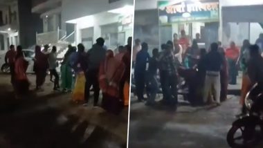 VIDEO: आजमगढ़ में हॉस्पिटल के संचालक और मरीज के परिजनों के बीच जमकर मारपीट, ऑपरेशन से मना करने पर हुआ विवाद, वीडियो वायरल